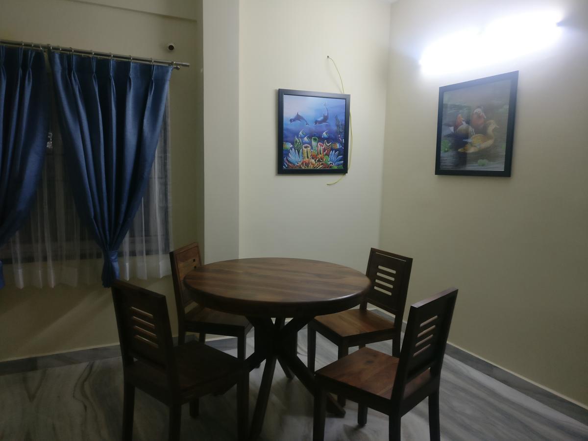Misty Lake Guest House ไฮเดอราบัด ภายนอก รูปภาพ