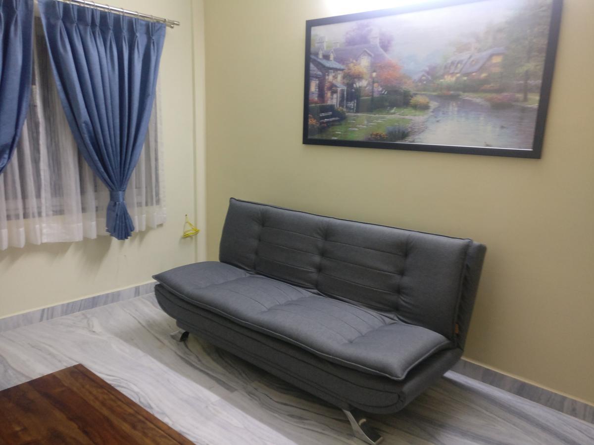 Misty Lake Guest House ไฮเดอราบัด ภายนอก รูปภาพ